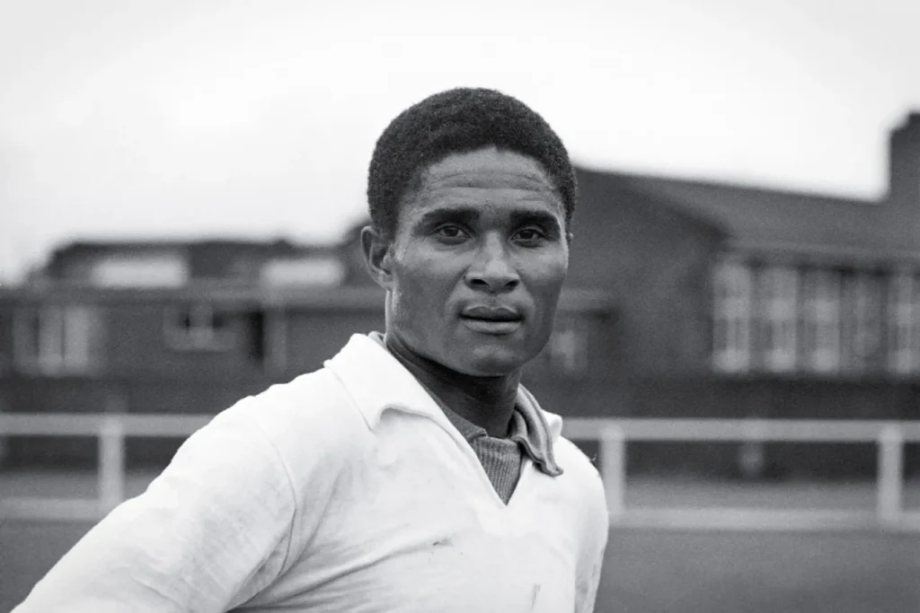 Eusébio (6 Bàn)