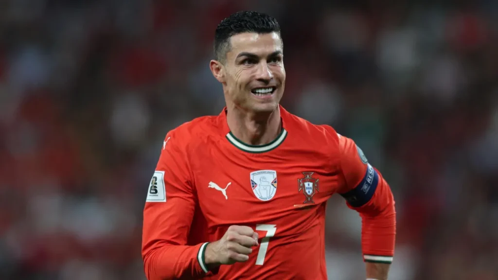 1. Cristiano Ronaldo (Bồ Đào Nha)